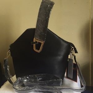 Ladies strap Bag